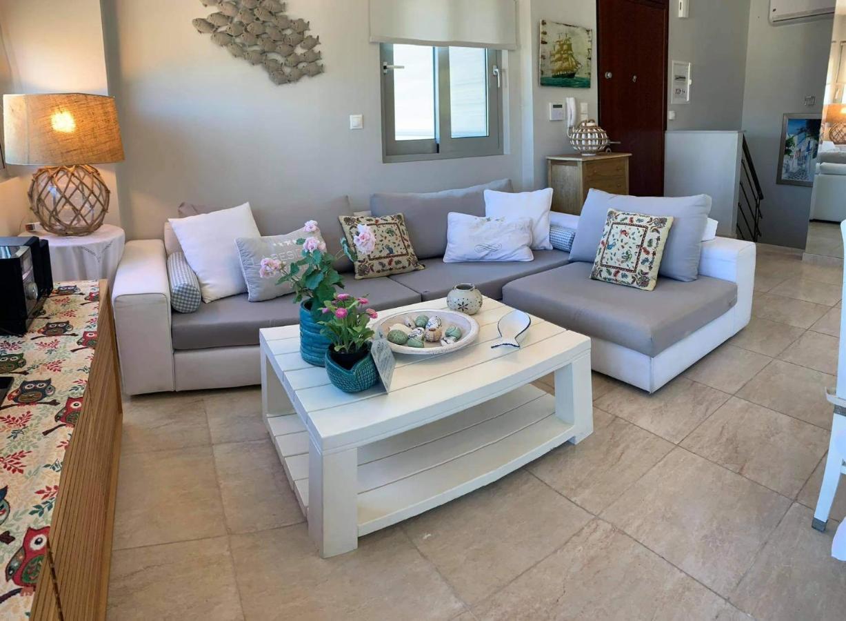 Villa Theosis Никиана Екстериор снимка