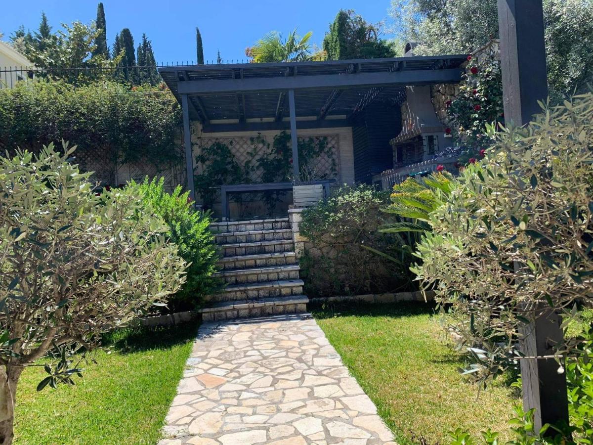 Villa Theosis Никиана Екстериор снимка